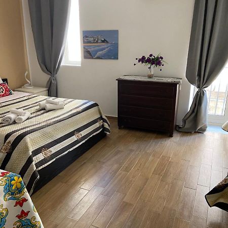 Отель Rent House A Casa Mia Палермо Экстерьер фото